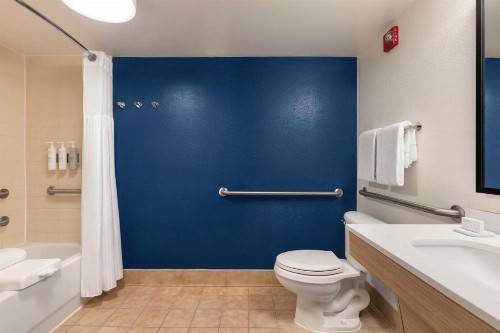 Country Inn & Suites by Radisson Near Universal - image 10