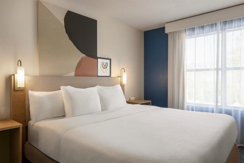 Country Inn & Suites by Radisson Near Universal - image 20