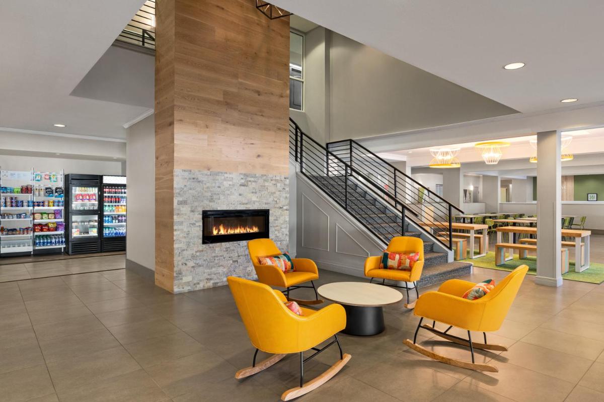 Country Inn & Suites by Radisson Near Universal - image 3