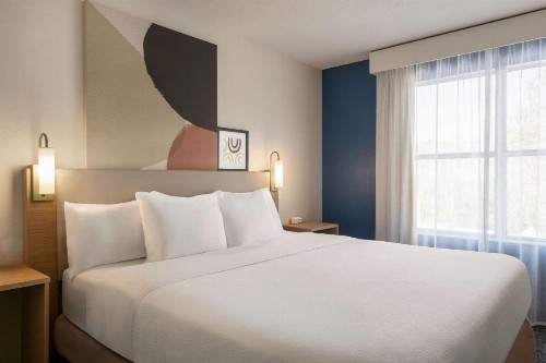Country Inn & Suites by Radisson Near Universal - image 40