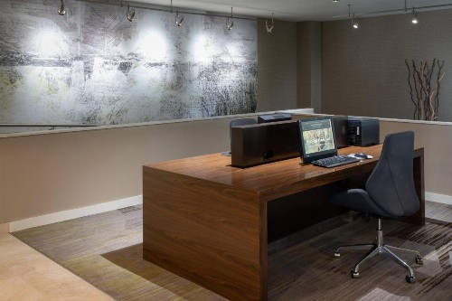 Courtyard by Marriott Orlando Airport - image 3