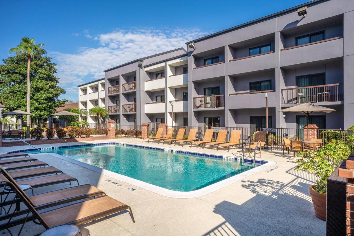 Courtyard by Marriott Orlando Airport - image 7