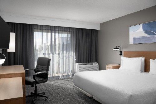 Courtyard by Marriott Orlando East/UCF Area - image 16