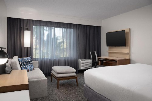 Courtyard by Marriott Orlando East/UCF Area - image 17