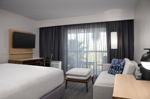 Courtyard by Marriott Orlando East/UCF Area - image 19