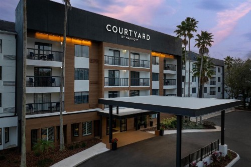 Courtyard by Marriott Orlando East/UCF Area - image 3