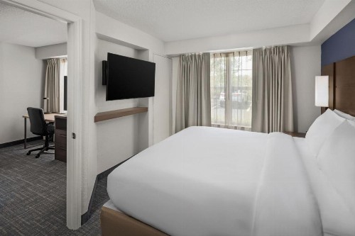 Residence Inn by Marriott Orlando East/UCF Area - image 4