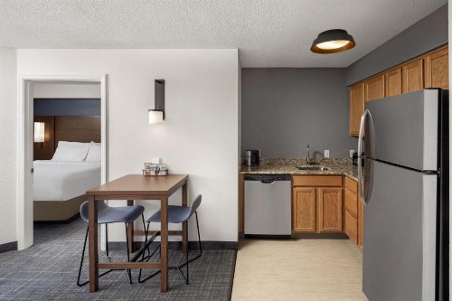 Residence Inn by Marriott Orlando East/UCF Area - image 6