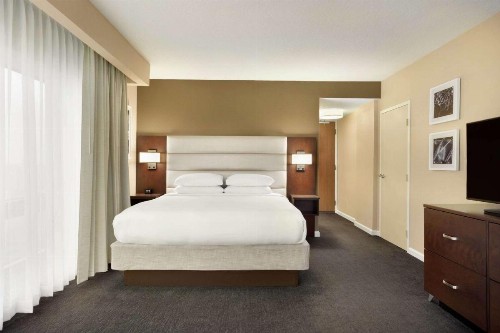 DoubleTree by Hilton Orlando Downtown - image 25