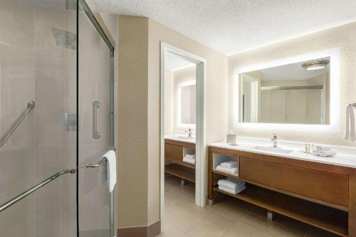 DoubleTree by Hilton Orlando Downtown - image 33