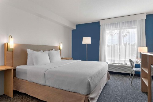 Best Western Orlando Theme Parks - image 6