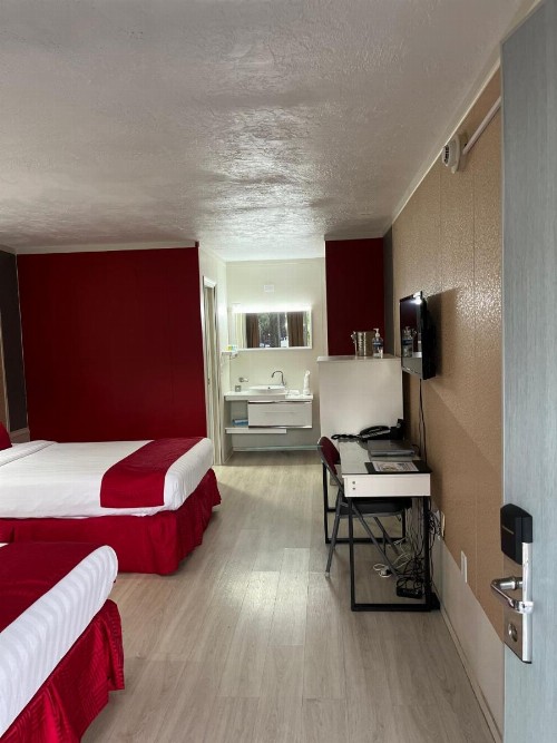 Travelodge by Wyndham Orlando at Heart of International Drive - image 21