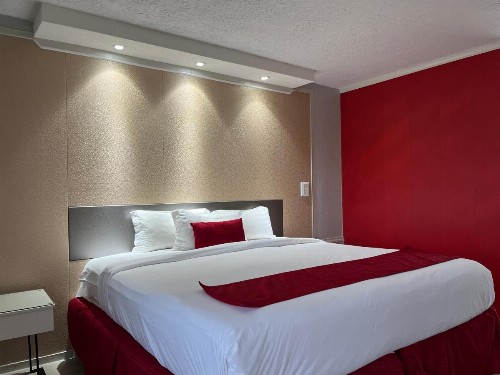 Travelodge by Wyndham Orlando at Heart of International Drive - image 23