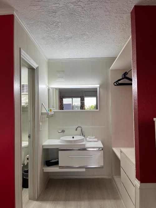Travelodge by Wyndham Orlando at Heart of International Drive - image 25