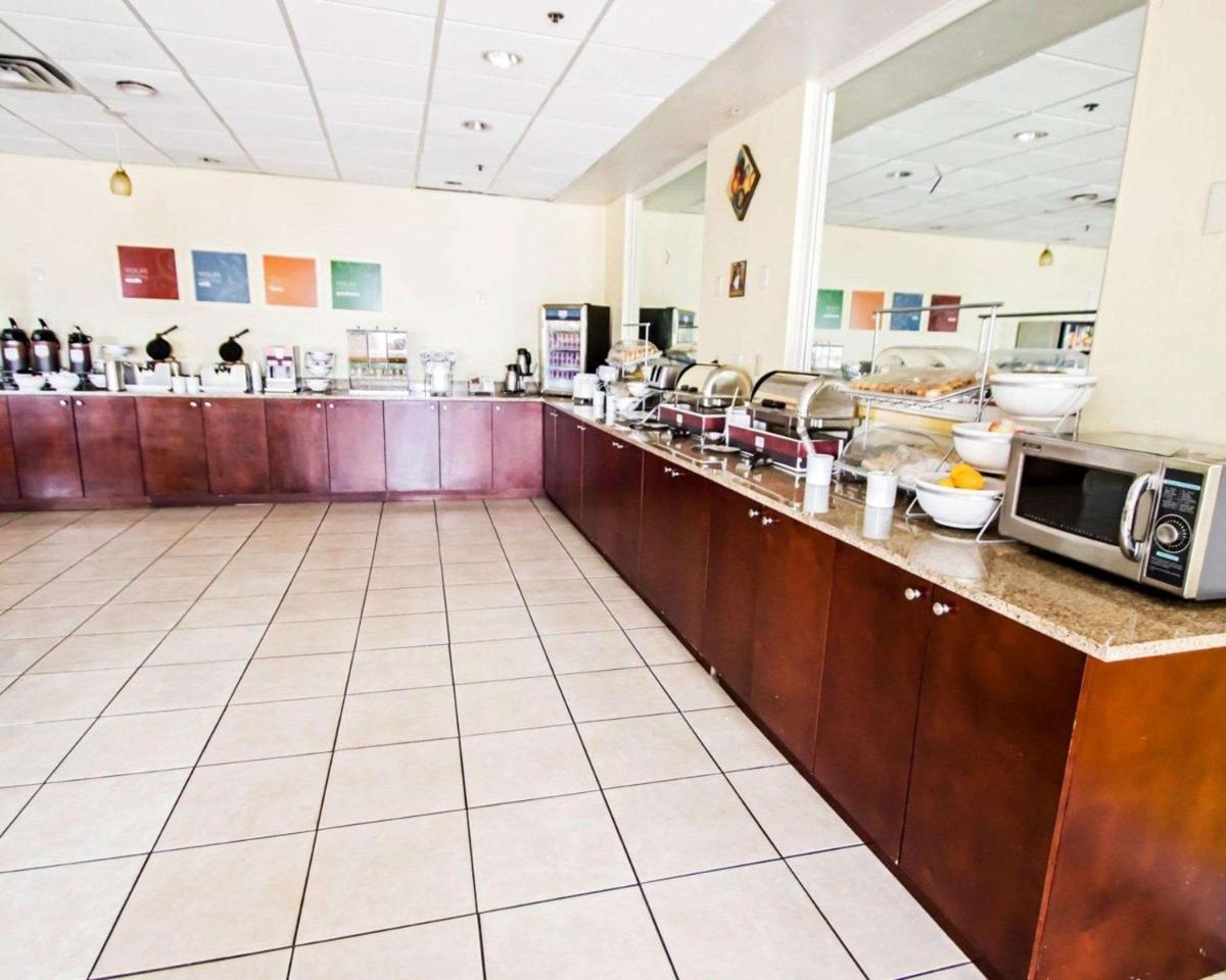 Quality Inn & Suites Orlando / Winter Park - image 7