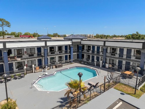 Best Western Orlando East Inn & Suites - image 21
