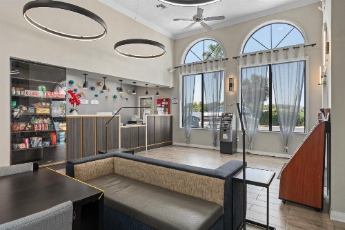 Best Western Orlando East Inn & Suites - image 24