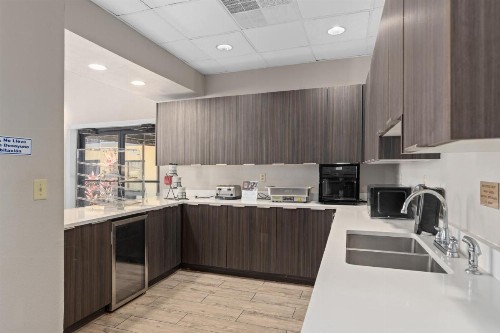 Best Western Orlando East Inn & Suites - image 31
