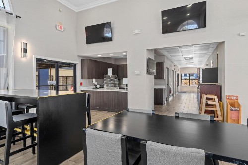 Best Western Orlando East Inn & Suites - image 32