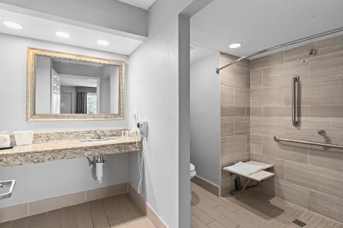 Best Western Orlando East Inn & Suites - image 38
