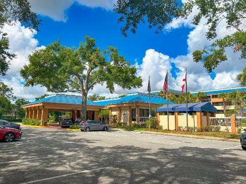 Quality Inn At International Drive Orlando - image 13