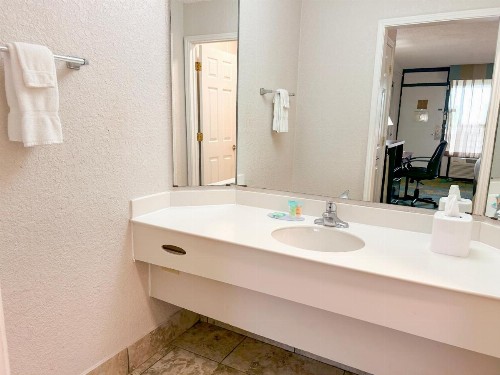 Quality Inn At International Drive Orlando - image 23