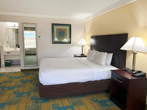 Quality Inn At International Drive Orlando - image 29