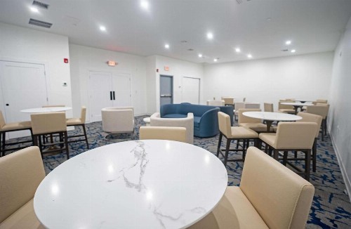 Quality Suites Orlando - image 15