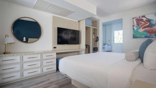 Quality Suites Orlando - image 17