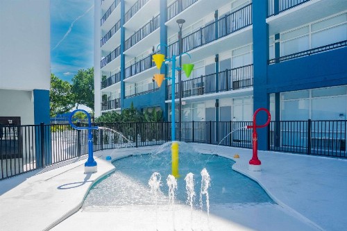 Quality Suites Orlando - image 18