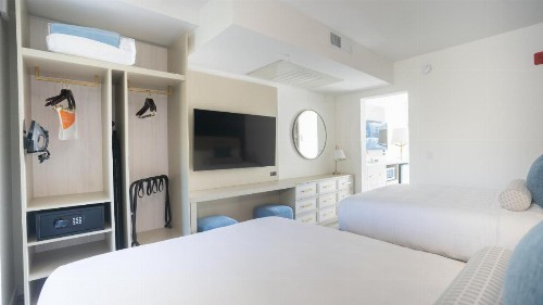 Quality Suites Orlando - image 23