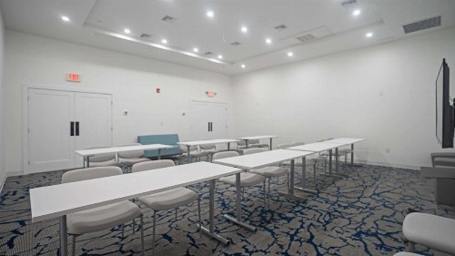 Quality Suites Orlando - image 43