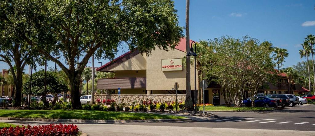 Midpointe Hotel by Rosen Hotels & Resorts - image 5
