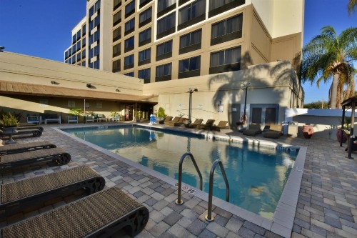 Holiday Inn Orlando East-UCF Area an IHG Hotel - image 3