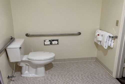 La Quinta by Wyndham Orlando South - image 20