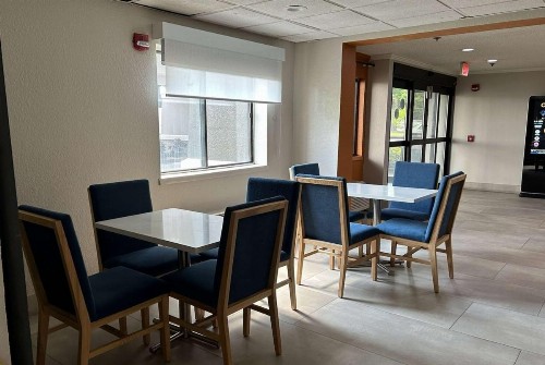 La Quinta by Wyndham Orlando South - image 29