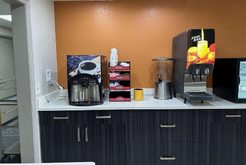La Quinta by Wyndham Orlando South - image 34