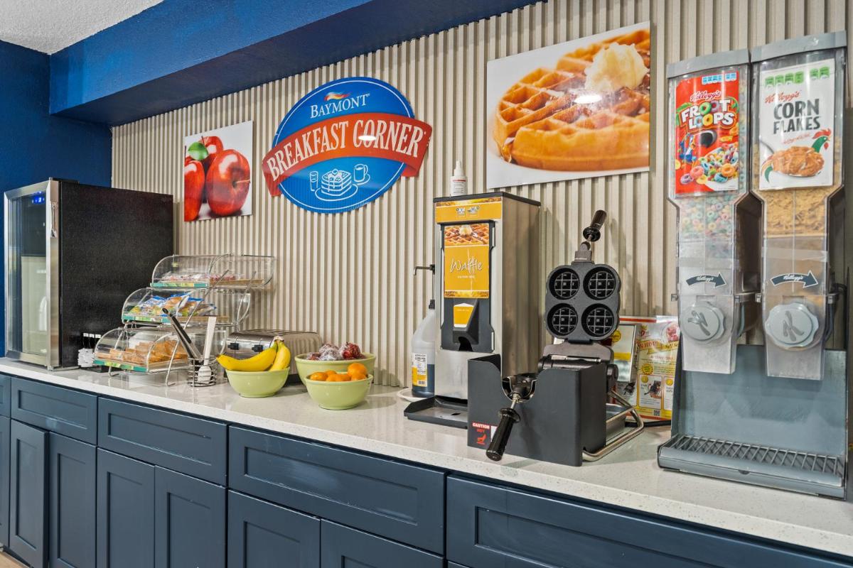 Quality Inn & Suites Downtown - image 6
