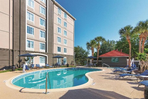 La Quinta by Wyndham Orlando UCF - image 1