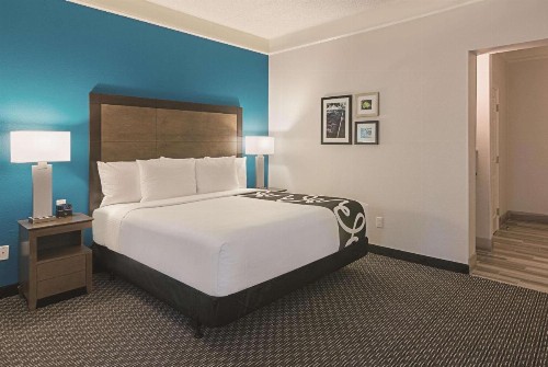 La Quinta by Wyndham Orlando UCF - image 29