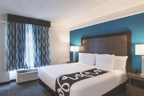 La Quinta by Wyndham Orlando UCF - image 34