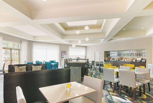La Quinta by Wyndham Orlando UCF - image 38
