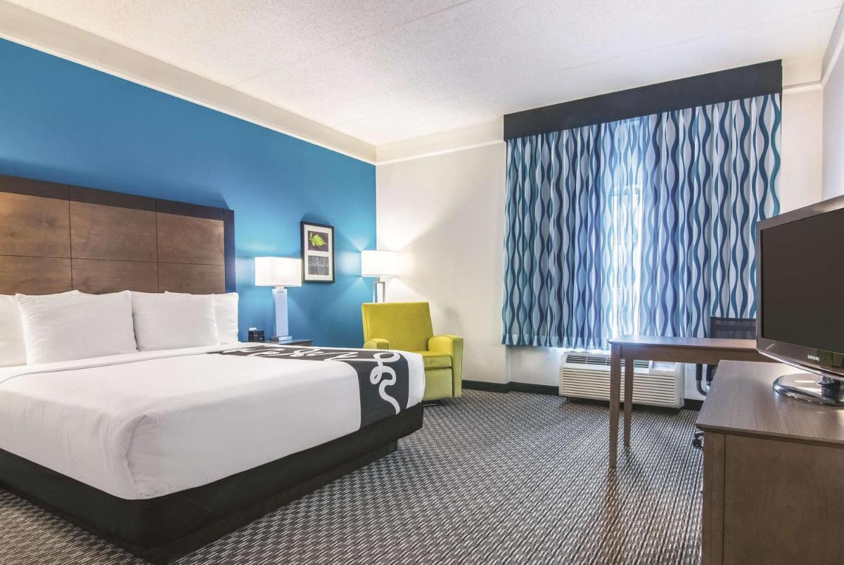 La Quinta by Wyndham Orlando UCF - image 7