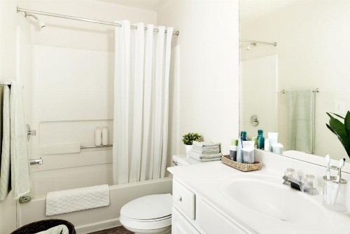 InTown Suites Extended Stay Orlando FL – Presidents Dr - image 4