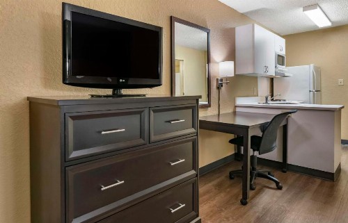 Extended Stay America Suites - Orlando - Orlando Theme Parks - Major Blvd - image 24
