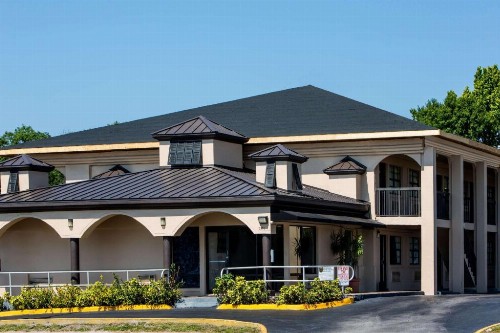 Knights Inn Orlando - image 3