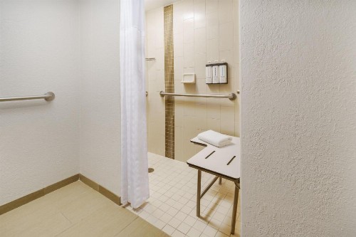 Hyatt Place Orlando / I-Drive / Convention Center - image 9