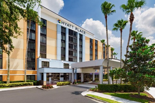 Hyatt Place across from Universal Orlando Resort - image 2