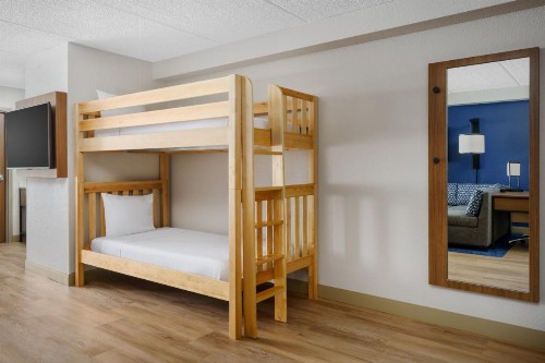 Hyatt Place across from Universal Orlando Resort - image 32