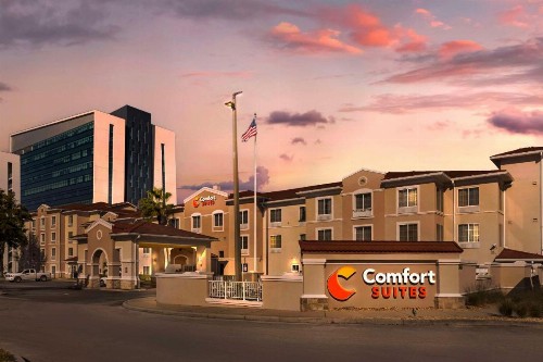 Comfort Suites Downtown - image 28